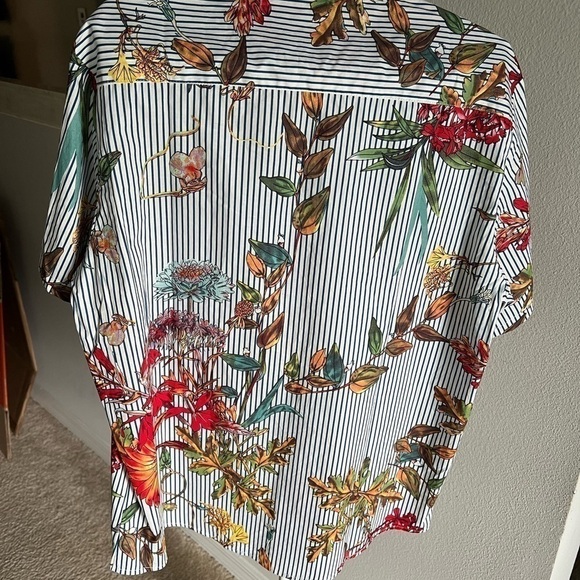 VatPave: Men’s Short Sleeve button down Shirt, stripes with tropical blooms Sz L - Picture 7 of 11